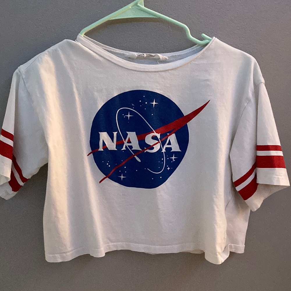 crop top. white, red, and blue. from H&M. 10-12
